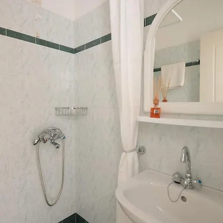 Apartment Aurea Blu 04, Enjoy Peace, Quiet, And Sea *